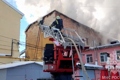 В Самаре организовали пункты сбора помощи для пострадавших жильцов сгоревшего дома на ул. Некрасовской