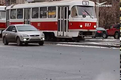 Главы Самары и Тольятти встретились с жителями региона, превысившими лимит в 90 поездок по соцкарте