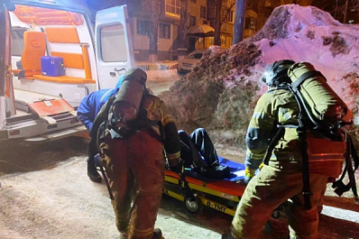 В Промышленном районе Самары из огня спасли двух человек