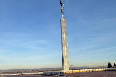 В Самаре начали монтировать катки к зимнему сезону