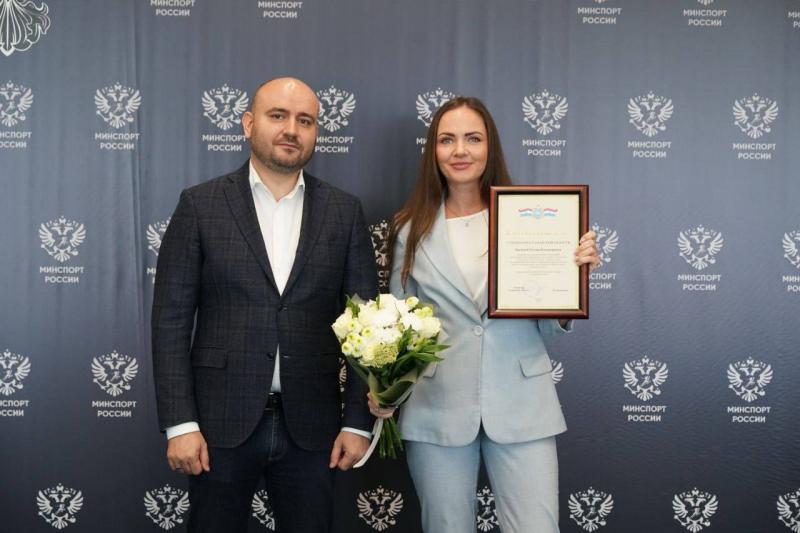 Губернатор Федорищев и министр спорта РФ Дегтярев вручили награды выдающимся спортсменам в День физкультурника