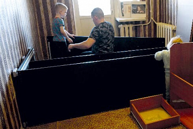 Помощь с жильем, региональный маткапитал, новые детские сады и школы: как в Самарской области поддерживают семьи с детьми