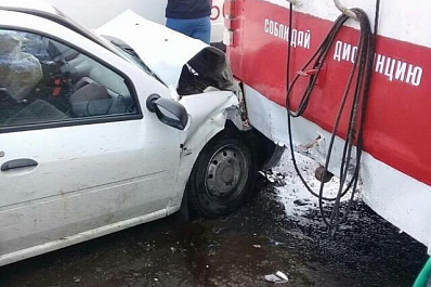 Открытый перелом ноги заработала пассажирка такси после столкновением с троллейбусом в Самаре