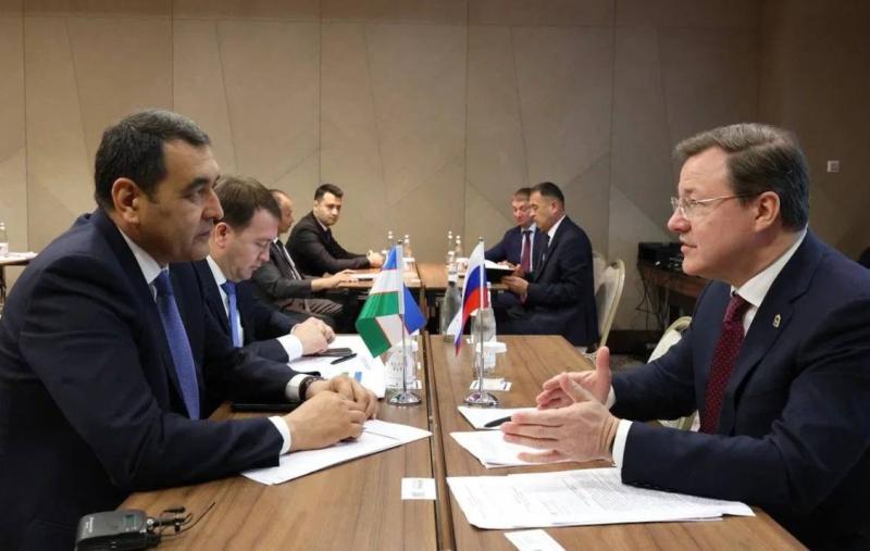 Дмитрий Азаров в составе делегации РФ принимает участие в государственном визите Владимира Путина в Узбекистан