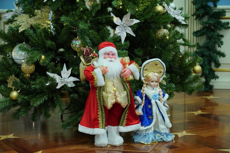 Дед Мороз и Снегурочка поздравят тольяттинцев в общественном транспорте