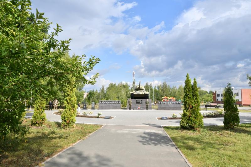 В Волжском районе активно реализуются поручения губернатора по поддержке семей участников СВО и развитию инфраструктуры Рощинского