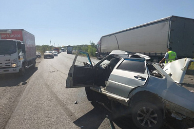 На трассе в Самарской области погиб житель соседнего региона