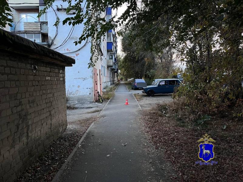 В Сызрани 45-летняя женщина на иномарке сбила 8-летнего ребенка на тротуаре