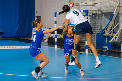 Гандбольная "Лада" уступила "Звезде" на международном турнире