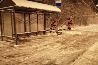 В ночь с 22 на 23 декабря на дороги Тольятти высыпали 960 тонн песко-соляной смеси