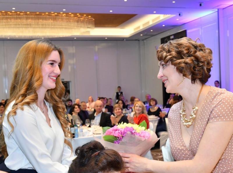 "Их любовь сохраняет жизнь": Дмитрий Азаров поздравил матерей паллиативных детей