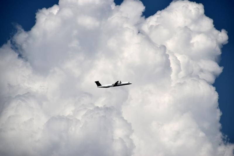183 метра до трагедии: в небе над Москвой опасно сблизились два самолета