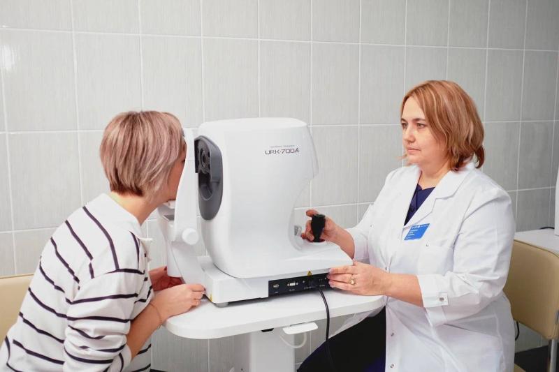 Вячеслав Федорищев оценил качество новой поликлиники в Смышляевке