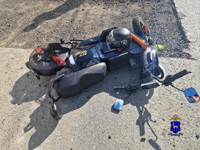 В Тольятти водитель Kia Rio погиб, влетев в столб