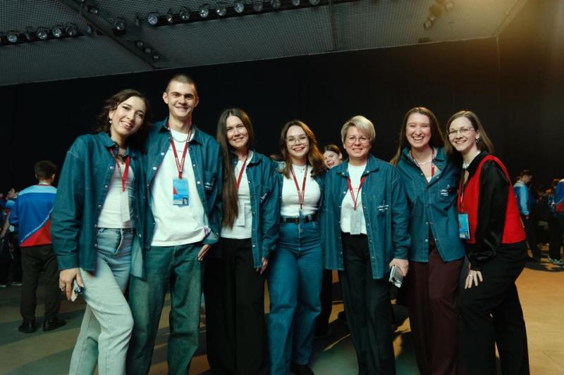 В Самаре наградили волонтеров форума "Россия — спортивная держава"