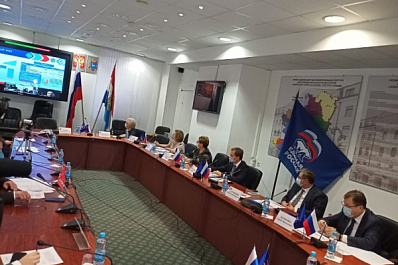 Борьбу с коронавирусом в Самарской области обсудили на расширенном заседании фракции "Единой России"