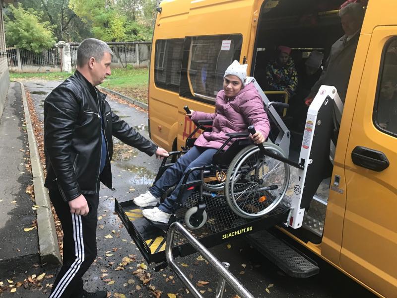 Воспитанники Самарского пансионата для детей-инвалидов стали посещать школу наравне с обычными ребятами