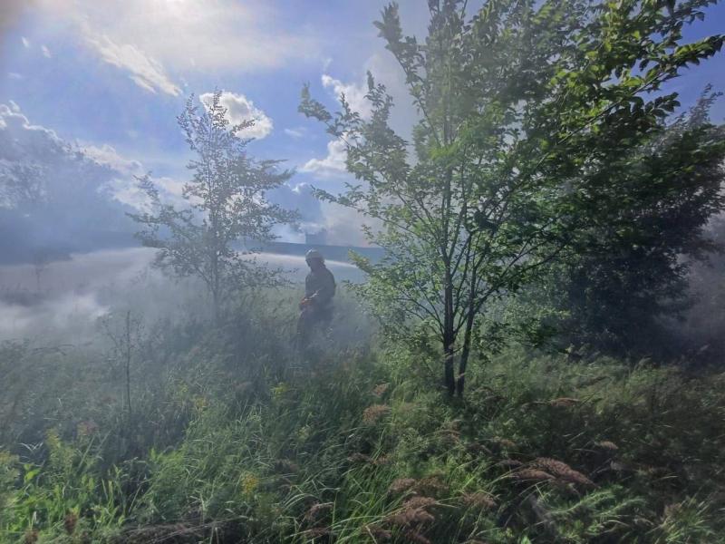 В Волжском районе тушат склад на 250 "квадратах"