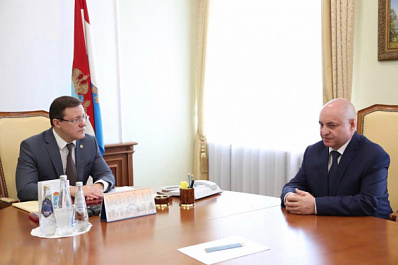 Дмитрий Азаров встретился с руководством регионального УФСБ