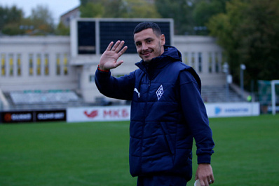 Самарские "Крылья Советов" после первого тайма проигрывают "Торпедо" в два мяча