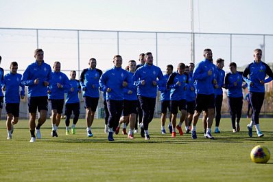 Состав "Крыльев Советов" покинули два полузащитника