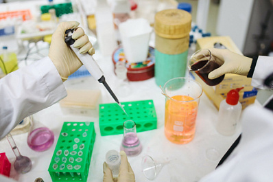 В Центре им. Гамалеи выяснили, какая вакцина показывает минимум побочных эффектов