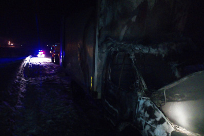 На трассе под Сызранью на ходу загорелась грузовая "Газель"