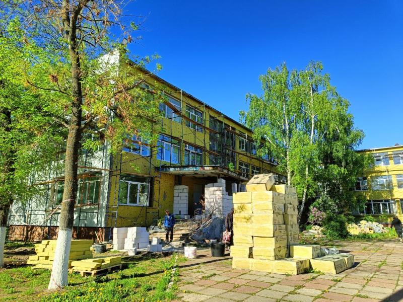 В Самаре начался ремонт в 32 школах