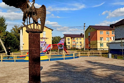 Старая площадь в Отрадном обретает новый вид 