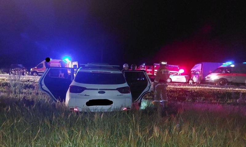 В Самарской области 6 человек госпитализировали после столкновения "Гранты" и Chery Tiggo