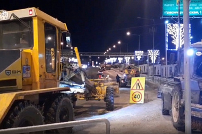 В Самаре на Ново-Садовой в районе Постникова оврага второй раз прорвало трубу