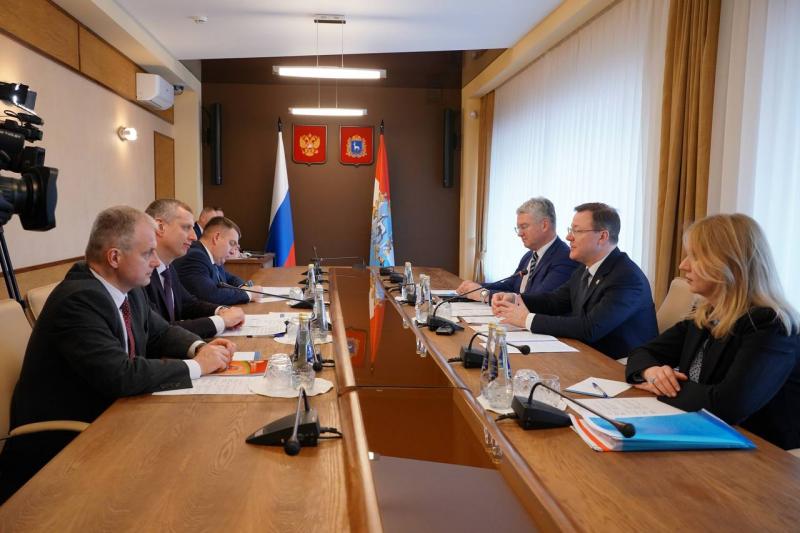 Губернатор Самарской области провел рабочую встречу с Послом Республики Беларусь