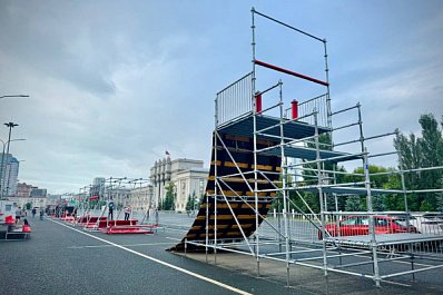 В Самаре на площади Куйбышева появился падел‑корт