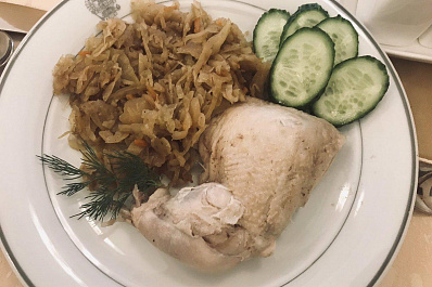 Фото: Александр Хинштейн развенчал миф о копеечных ценах в столовой Госдумы