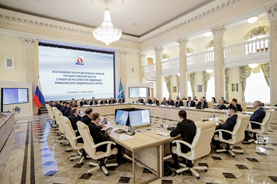 Игорь Комаров: "Духовный суверенитет важен так же, как государственный"