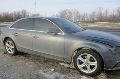 В Самарской области полицейские нашли в легковушке тайник с 2 кг "синтетики"