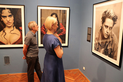 В Самаре открылась выставка календаря Pirelli-2020