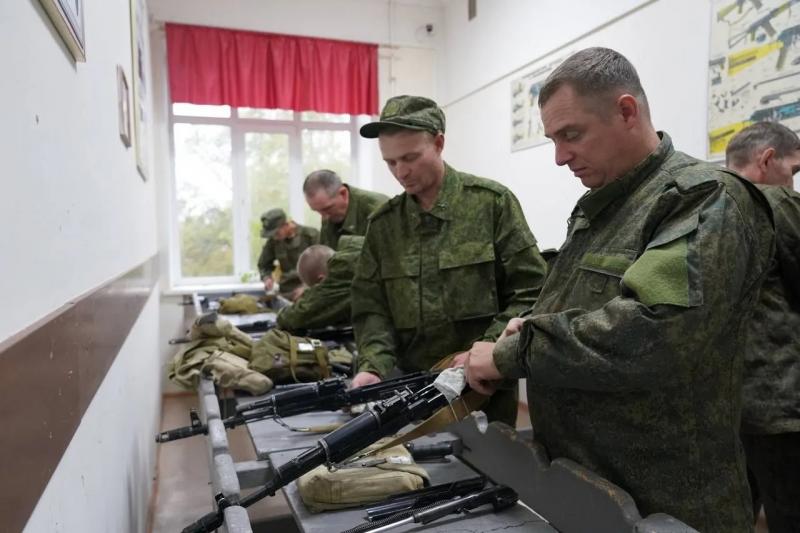 По поручению губернатора Самарской области Дмитрия Азарова мобилизованных многодетных вернут из частей