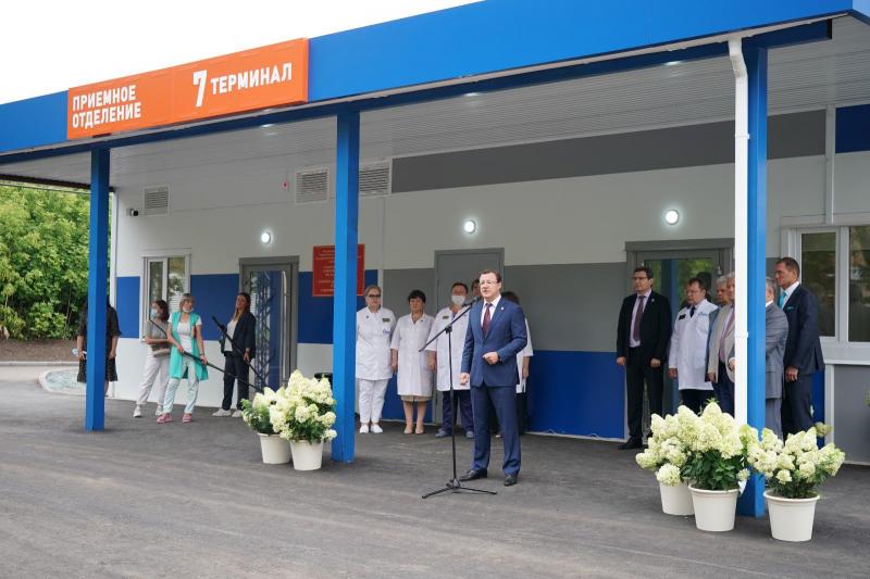Дмитрий Азаров открыл новый корпус ковид-госпиталь в Самаре