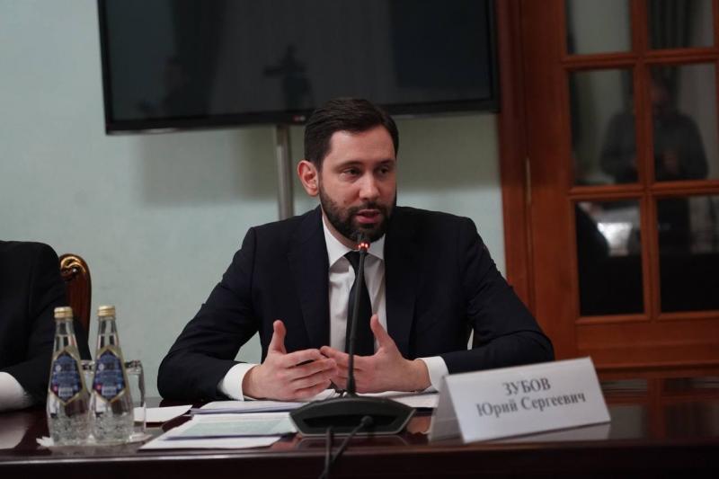Губернатор Дмитрий Азаров провел встречу с руководителем Роспатента Юрием Зубовым
