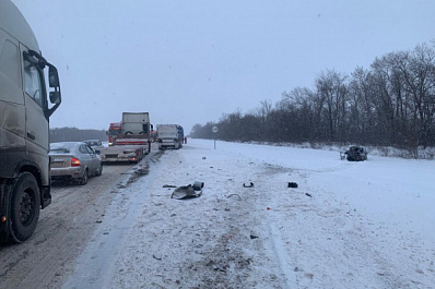 29 декабря в двух ДТП на трассе М5 "Урал" в Самарской области погибли 9 человек