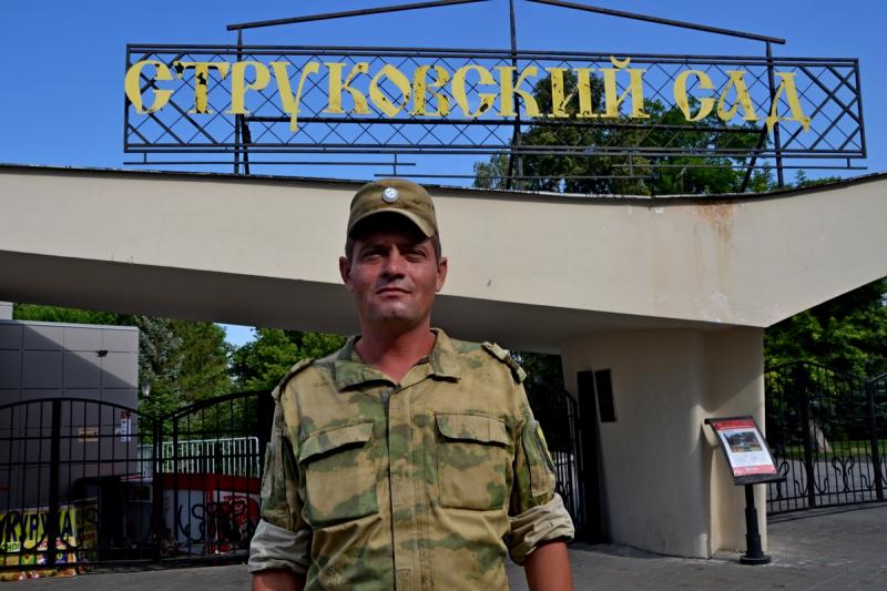 В Самаре росгвардеец помог мужчине, перенесшему инсульт