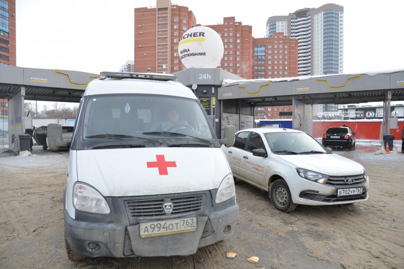 Бесплатная бесконтактная мойка ждёт машины самарских автоволонтеров и медиков 