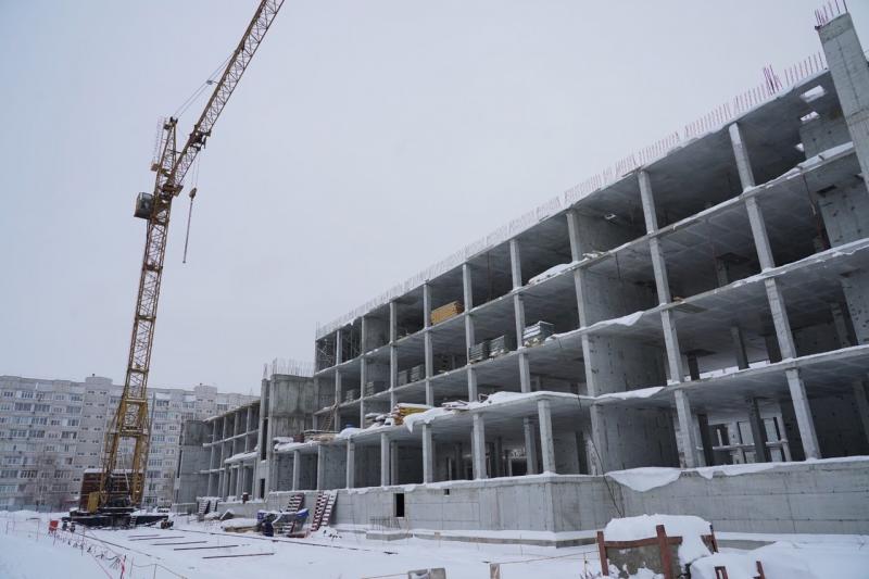Самая большая школа, которую строят в Тольятти, станет подарком жителям на следующий Новый год