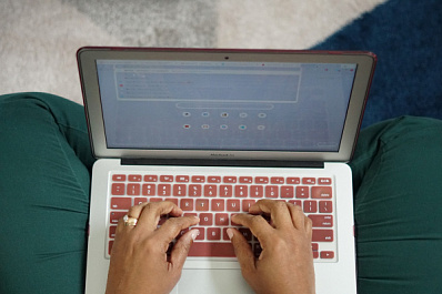 В России заблокировали 150 сайтов, где продавали справки о вакцинации против COVID-19