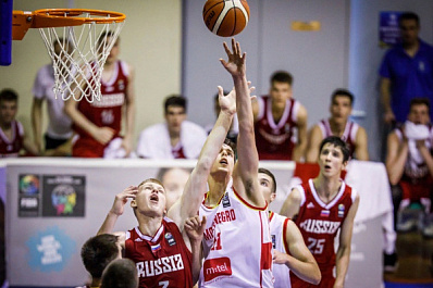 Самарский баскетболист в составе сборной России уступил на первенстве Европы Черногории 