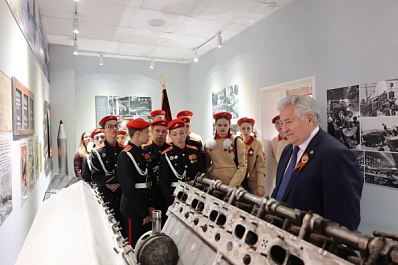 Для самарских школьников провели экскурсию по обновленному музею губернской думы