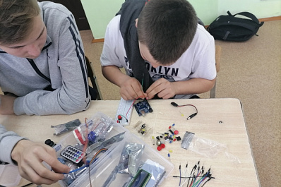 "Мини-кванториум" помогает школьникам Кошкинского района выбрать профессию 