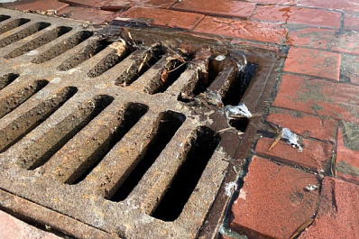 В Самаре на Московском шоссе начались работы по ремонту дождеприемных колодцев 