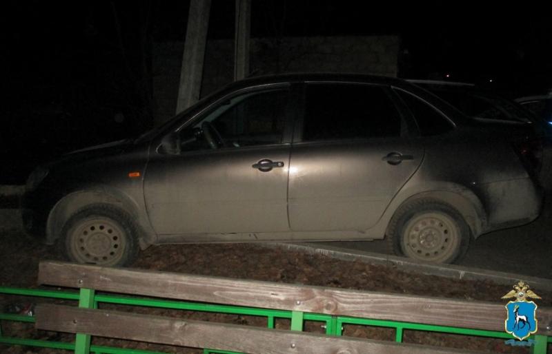 Повредил чужую "Гранту": житель Самарской области угнал машину, чтобы съездить за спиртным